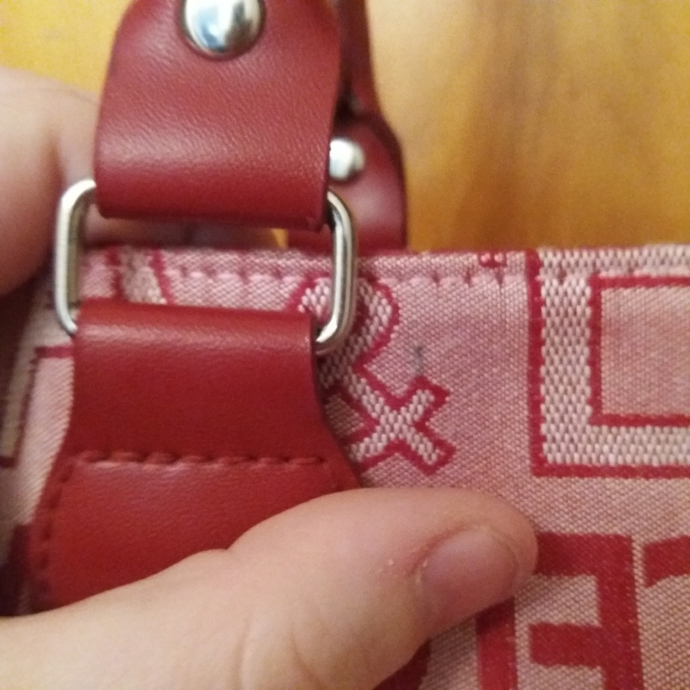 Red souvenir handbag from Barcelona, Spain - Picture 5 of 5